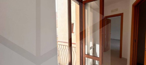 Квартира с 3 комнатами в Битетто, Италия № 27842 6