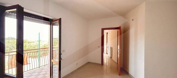 Квартира с 3 комнатами в Битетто, Италия № 27842 18