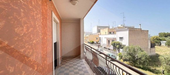 Квартира с 3 комнатами в Битетто, Италия № 27842 7