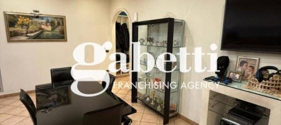 2 bedrooms Apartment in Rome, Italy No. 142777 10