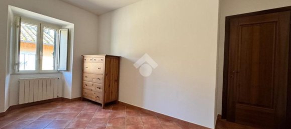 3 rooms Apartment in Tuscania, Italy No. 89123 12