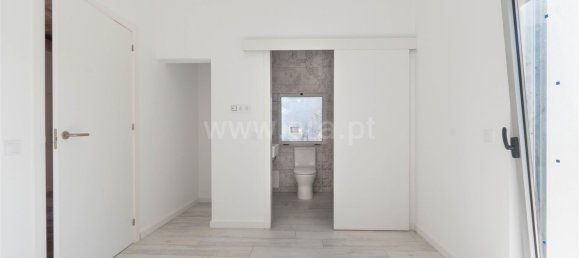 3 bedrooms House in Loule, Portugal No. 128326 7