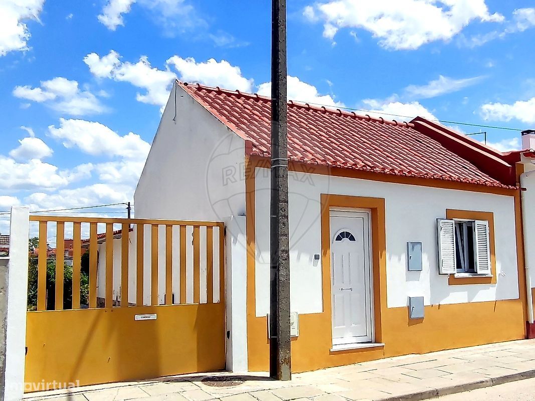 Casa de 1 dormitorio en Benfica do Ribatejo, Portugal No. 291660