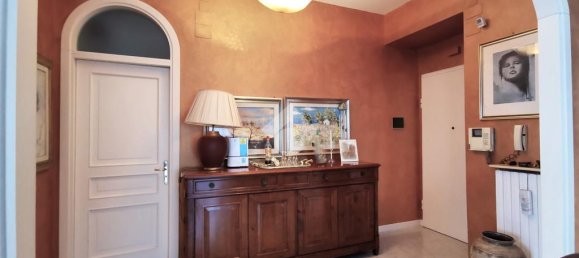 2 bedrooms Apartment in Foggia, Italy No. 329647 3