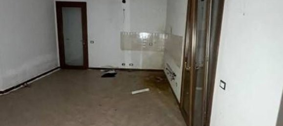 114m² Office in Urbana, Italy No. 218587 3