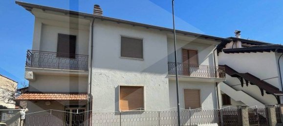 8 rooms House in Avezzano, Italy No. 26280 2