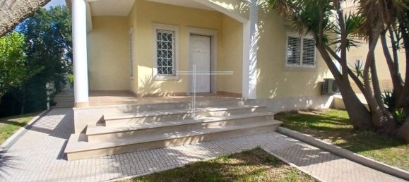 4 bedrooms House in Corroios, Portugal No. 89652 42