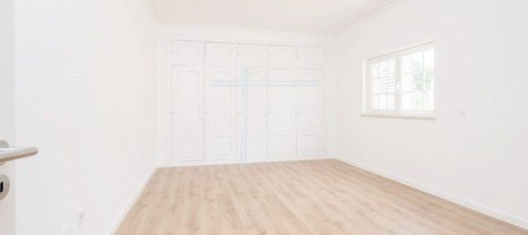 4 bedrooms House in Corroios, Portugal No. 89652 17