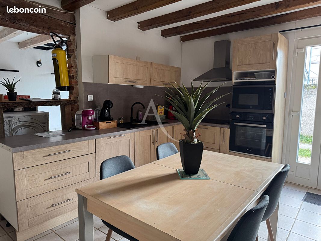 4 chambres Maison à Romorantin-Lanthenay, France No. 40472