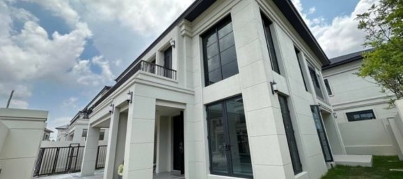 4 bedrooms Villa in Pattaya, Thailand No. 5399 7