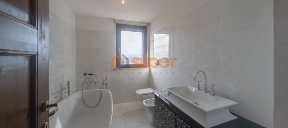 4 rooms Apartment in Castiglione del Lago, Italy No. 178921 10