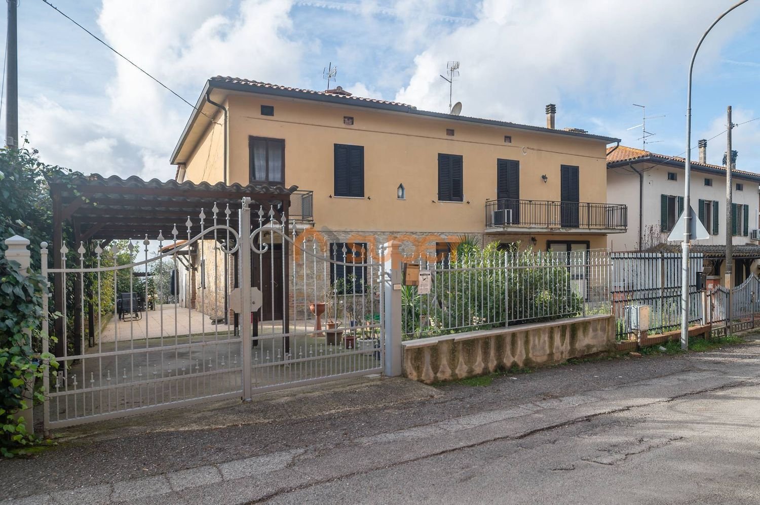 4 rooms Apartment in Castiglione del Lago, Italy No. 178921
