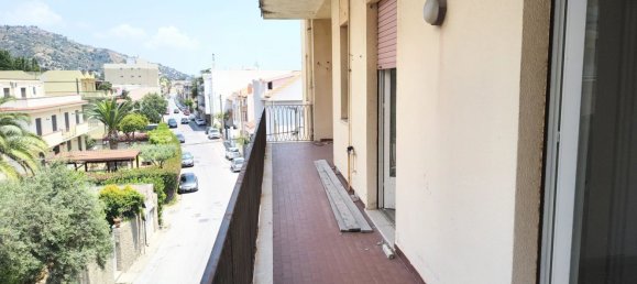 Apartamento de 2 habitaciónes en Messina, Italy No. 285281 6