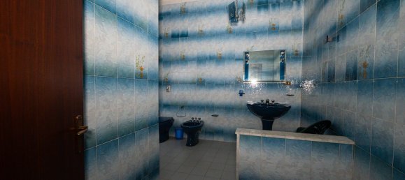 7 bedrooms House in Vittoria, Italy No. 341339 28