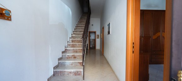 7 bedrooms House in Vittoria, Italy No. 341339 5