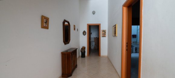 7 bedrooms House in Vittoria, Italy No. 341339 17