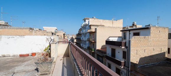 7 bedrooms House in Vittoria, Italy No. 341339 48