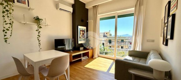 2 Schlafzimmer Wohnung in Naples, Italy, Nr. 273360 7