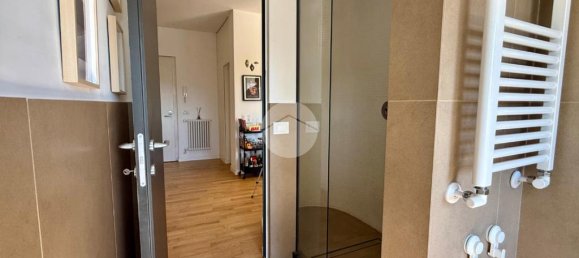 2 Schlafzimmer Wohnung in Naples, Italy, Nr. 273360 23