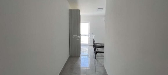 2 Schlafzimmer Wohnung in Luqa, Malta, Nr. 8407 10