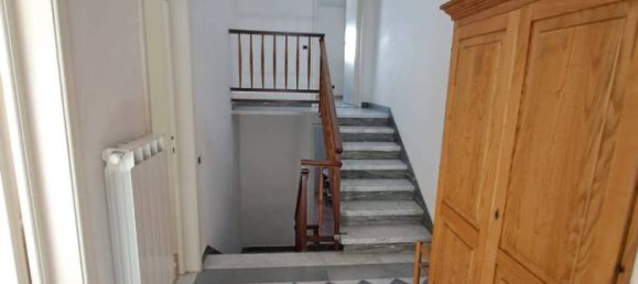 Casa de 4 dormitorios en Viareggio, Italy No. 16052 8