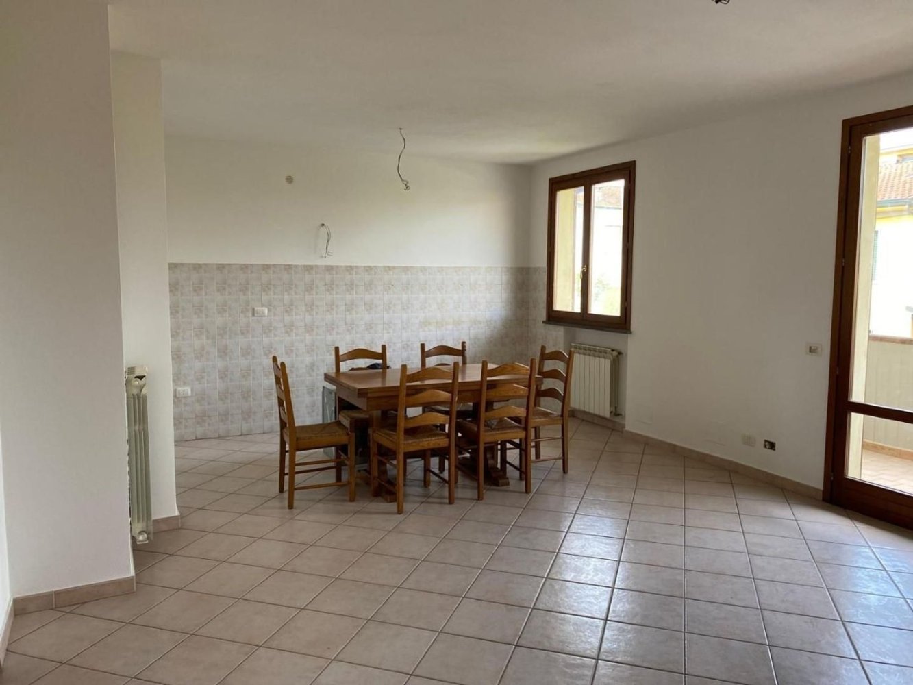 3 rooms Apartment in Cerreto Guidi, Italy No. 44450