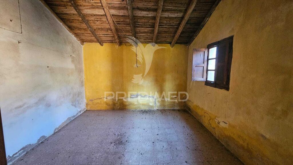 Замки и поместья с 3 спальнями в Санта Клара а Велья, Португалия № 52800