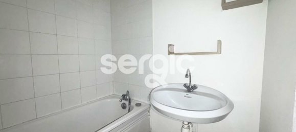 Studio in Angers, France No. 303554 4