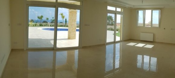 4 bedrooms Villa in Paphos, Cyprus No. 12525 9