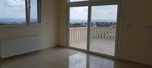 4 bedrooms Villa in Paphos, Cyprus No. 12525 10