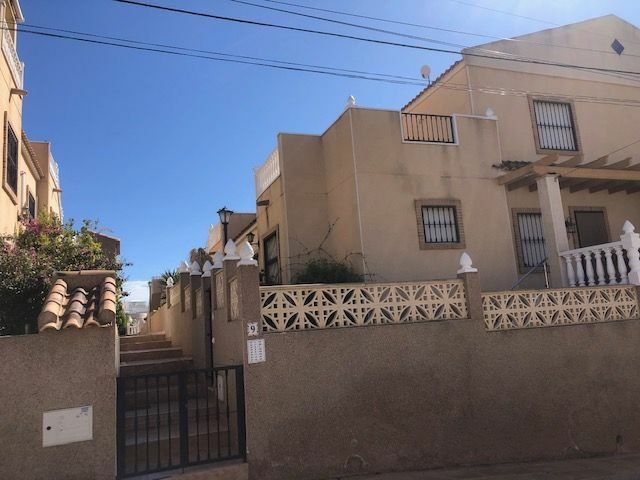 2 bedrooms Townhouse in Valencian Community, Spain No. 284812
