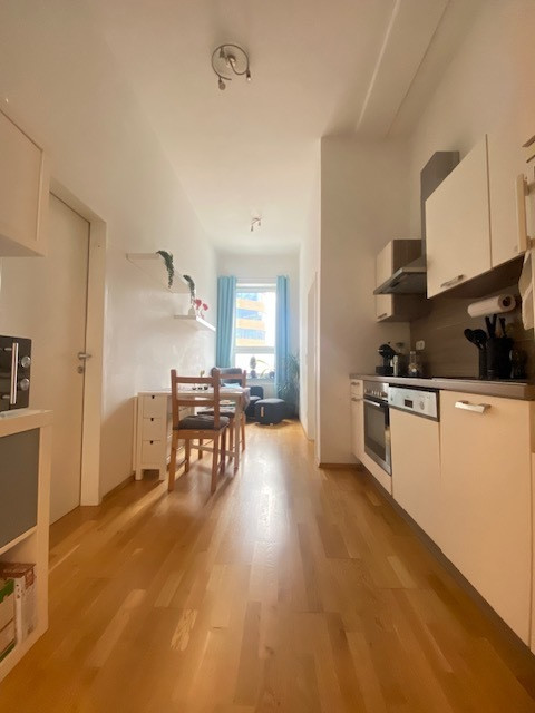 Квартира с 2 комнатами в Инсбрук-Штадт, Австрия № 221789