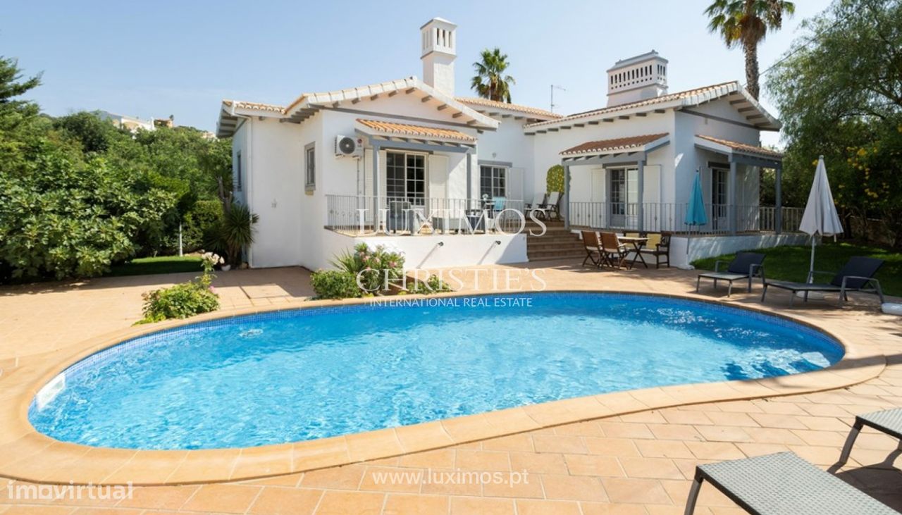 4 bedrooms Villa in Loule, Portugal No. 226265