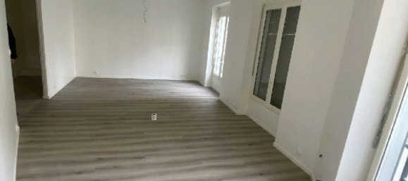 Imóvel comercial T1 em Paris, France N.º 186238 2