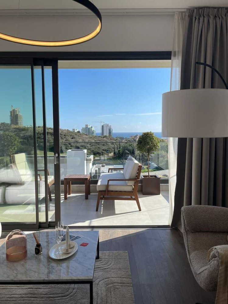 2 bedrooms Penthouse in Mouttagiaka, Cyprus No. 17996