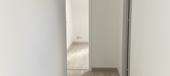 3 bedrooms House in Cauffry, France No. 227131 3