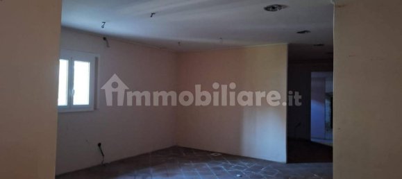 275m² Commercial property in Naples, Italy No. 328548 6