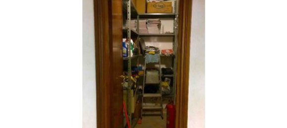 3 rooms Commercial property in Camaiore, Italy No. 252543 4