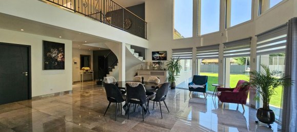 7 bedrooms House in Favrieux, France No. 327517 4