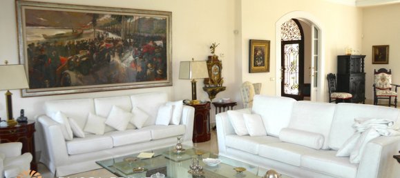 Villa de 4 dormitorios en Marbella, Spain No. 6197 7