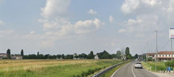 7 rooms Duplex in San Giorgio delle Pertiche, Italy No. 16107 2