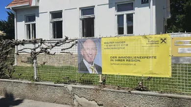  Land in Vienna, Austria No. 157419