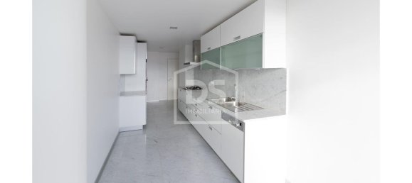 Apartamento de 3 dormitorios en Funchal, Portugal No. 161654 14
