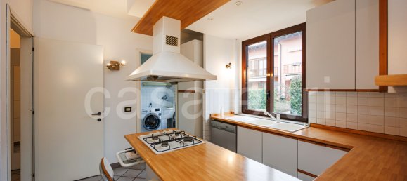 Вилла с 4 спальнями в Моццо, Италия № 133030 2