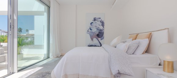 4 bedrooms Villa in San Pedro de Alcantara, Spain No. 582 7