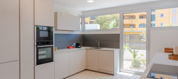 4 bedrooms Villa in San Pedro de Alcantara, Spain No. 582 27