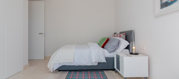 4 bedrooms Villa in San Pedro de Alcantara, Spain No. 582 2