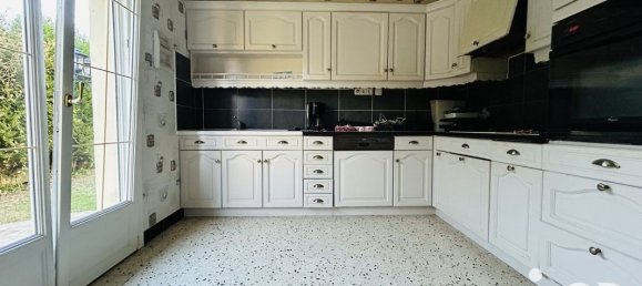 3 Schlafzimmer Haus in Pasly, France, Nr. 220981 5