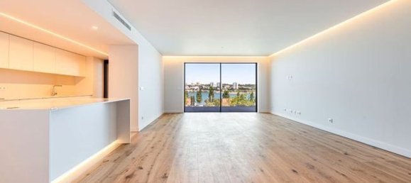 2 bedrooms Apartment in Vila Nova de Gaia, Portugal No. 188304 2