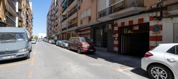 Garage à Granada, Spain 16m² No. 172036 4